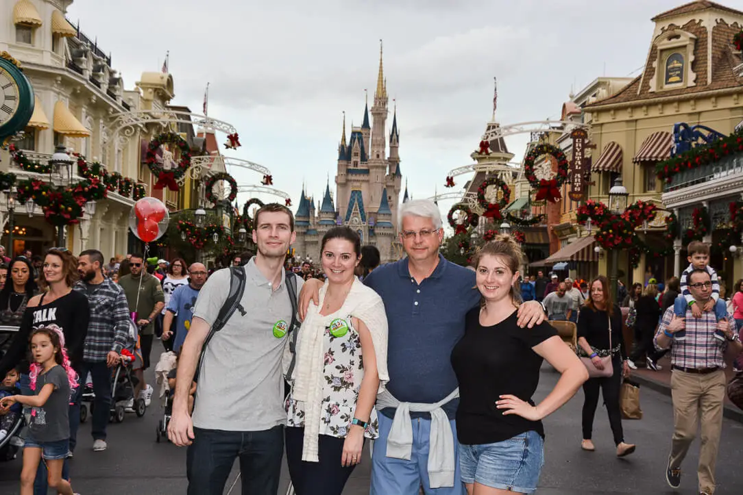 Renting a villa in Disney World rather than staying in a hotel