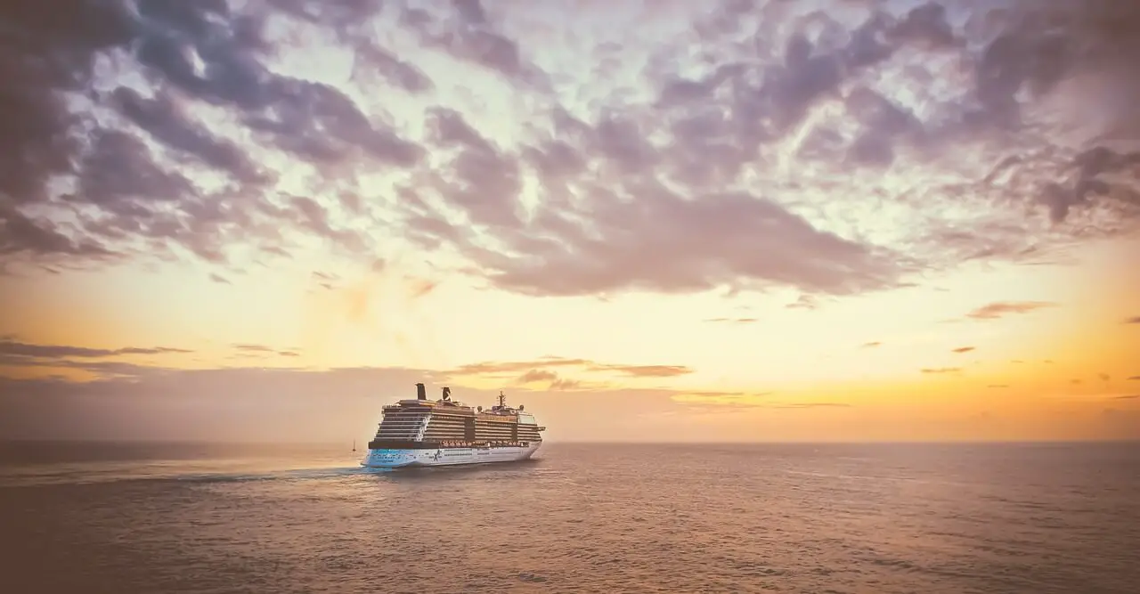 Luxury travel trends 2020: Cruise Ship at Sunset