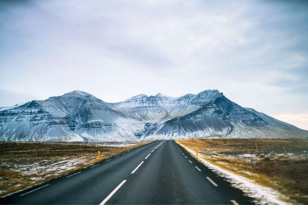 A view of the mountains on an Iceland Road trip